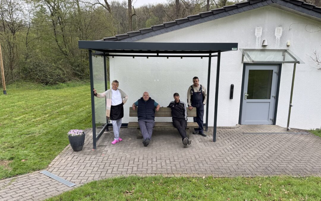 Vordach für das Lindenhaus